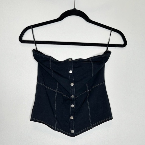 Express Tops - EXPRESS ONE ELEVEN snap front black tube crop top sz M